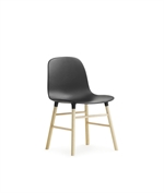 390002 Form miniature chair black fra Normann Copenhagen - Fransenhome